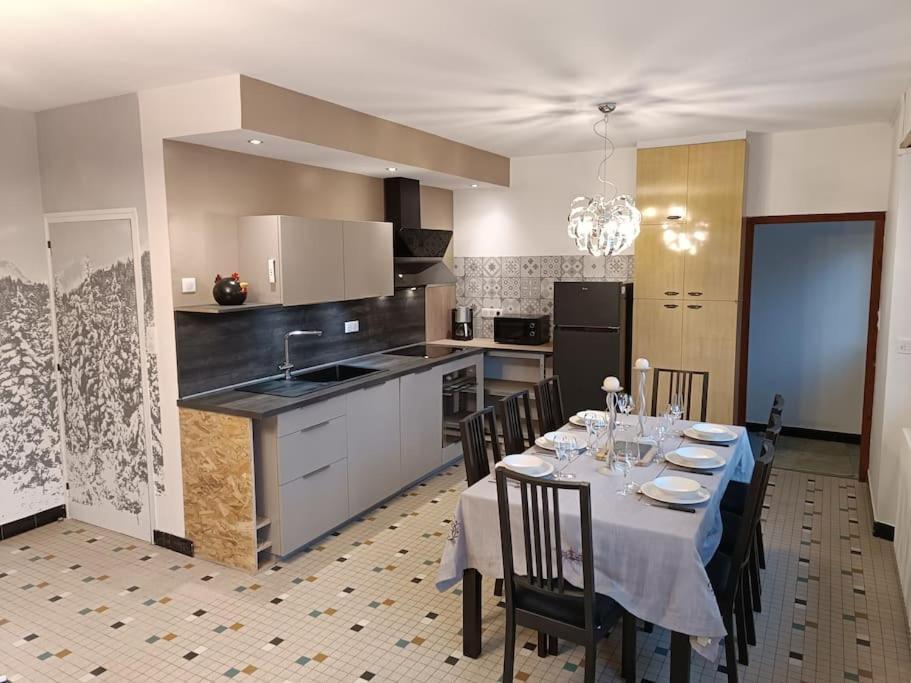 Maison L'Hostal Saura Y Roja Andelat Экстерьер фото